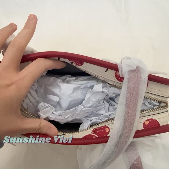 NWT Coach Swing Zip Shoulder Bag W/Cherry Print Leather/Brass/Chalk Multi CZ494 - Picture 4 of 9